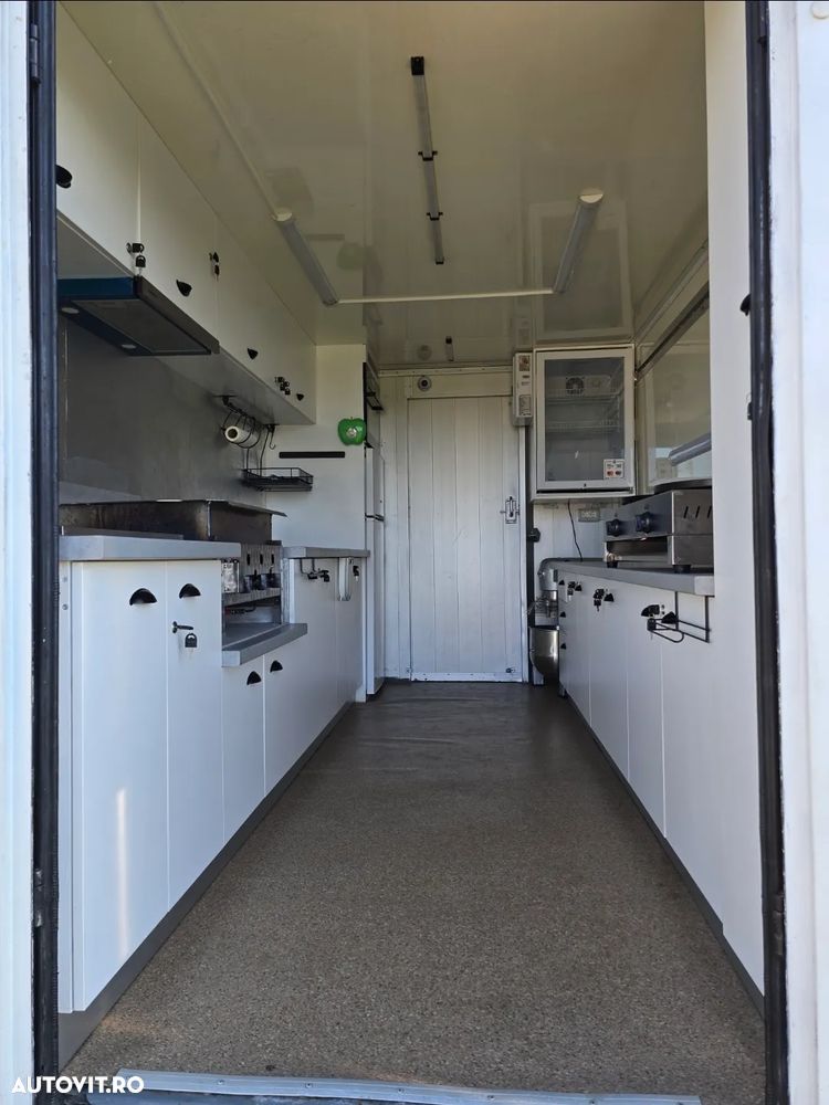 Mercedes-Benz Sprinter - 3