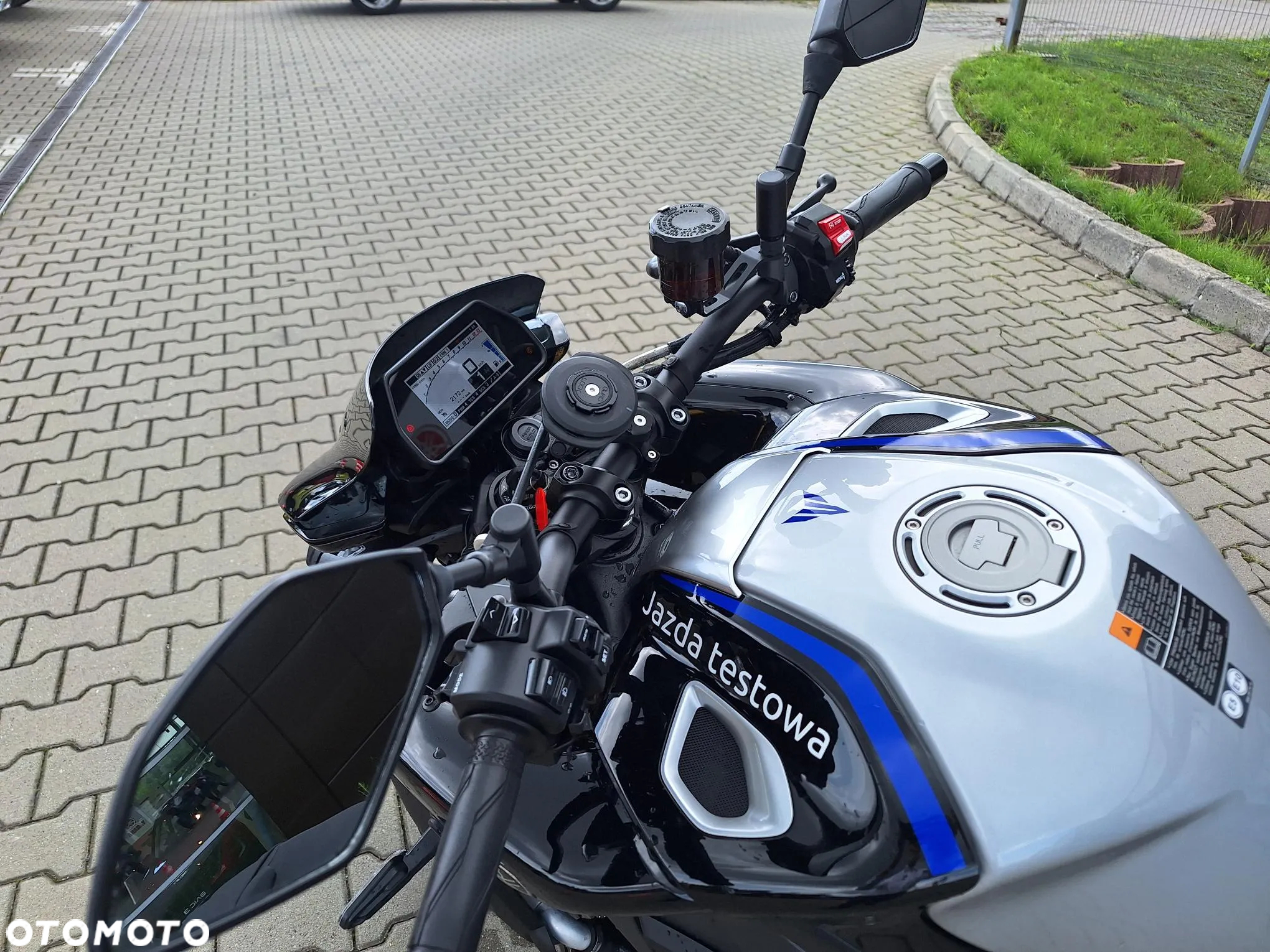 Yamaha MT - 5