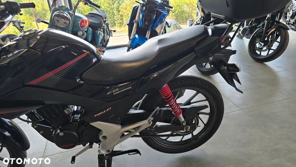 Honda CBF - 8