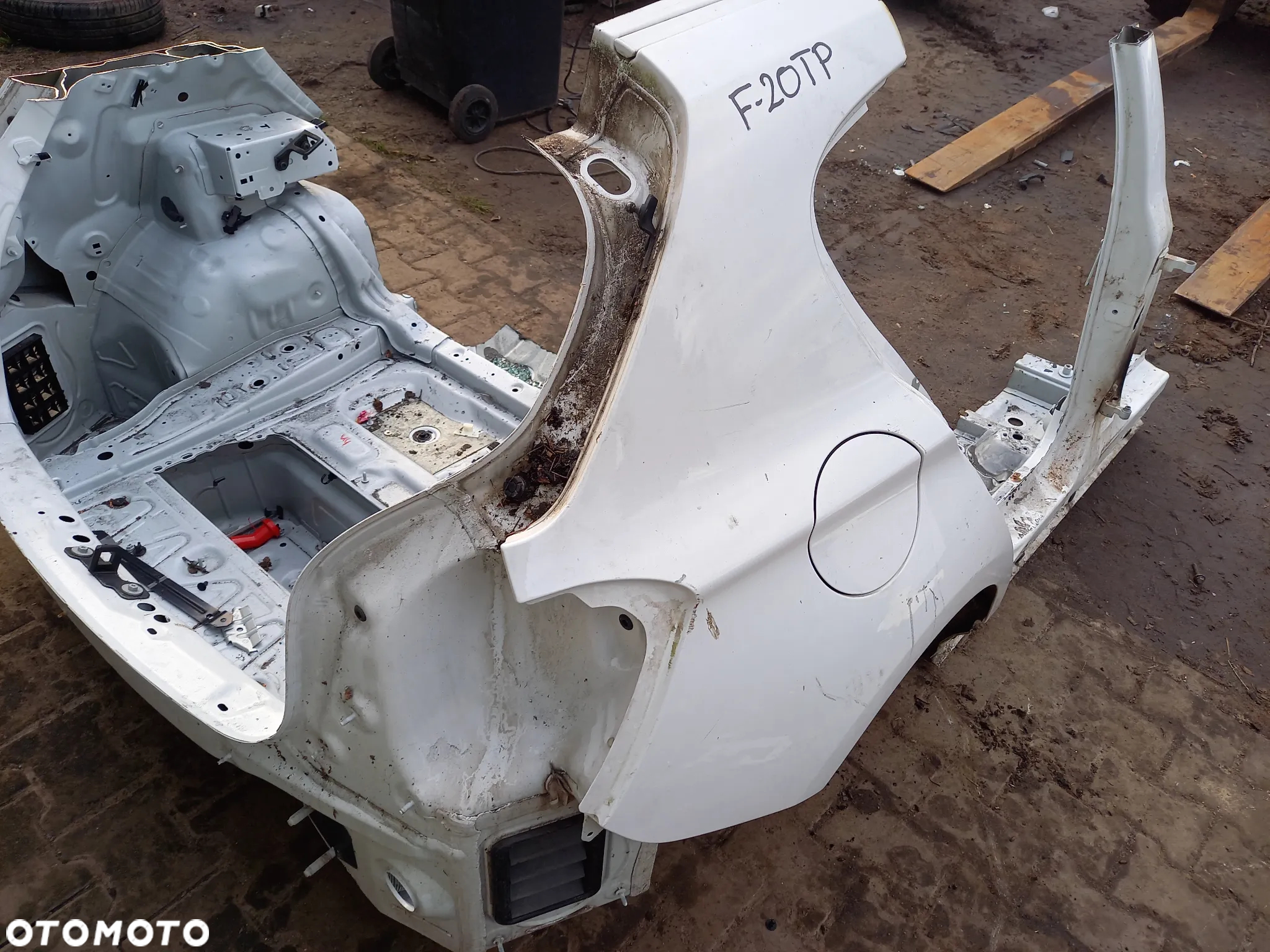 Ćwiartka błotnik tył wanna  BMW F20 - 3