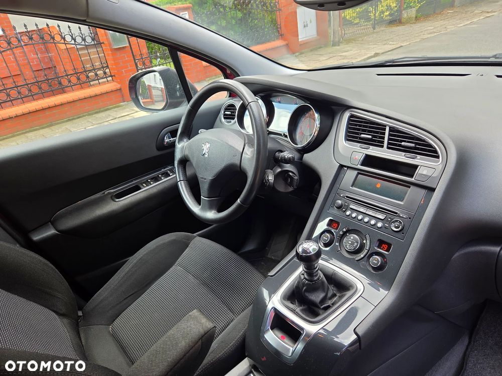 Peugeot 5008 - 9