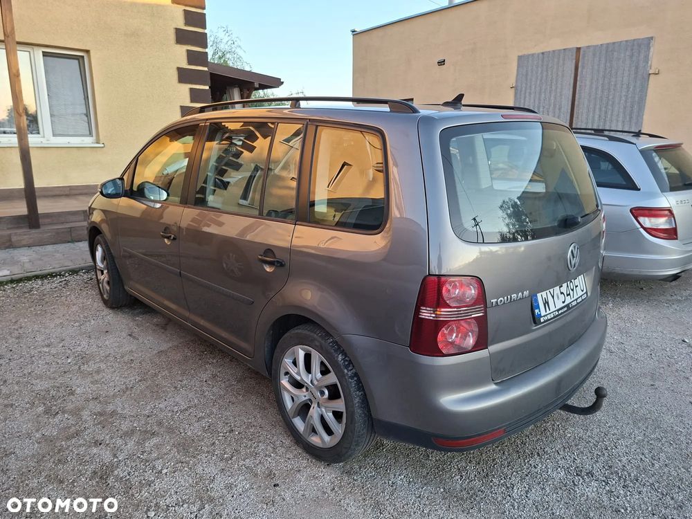 Volkswagen Touran 1.9 TDI Conceptline - 3
