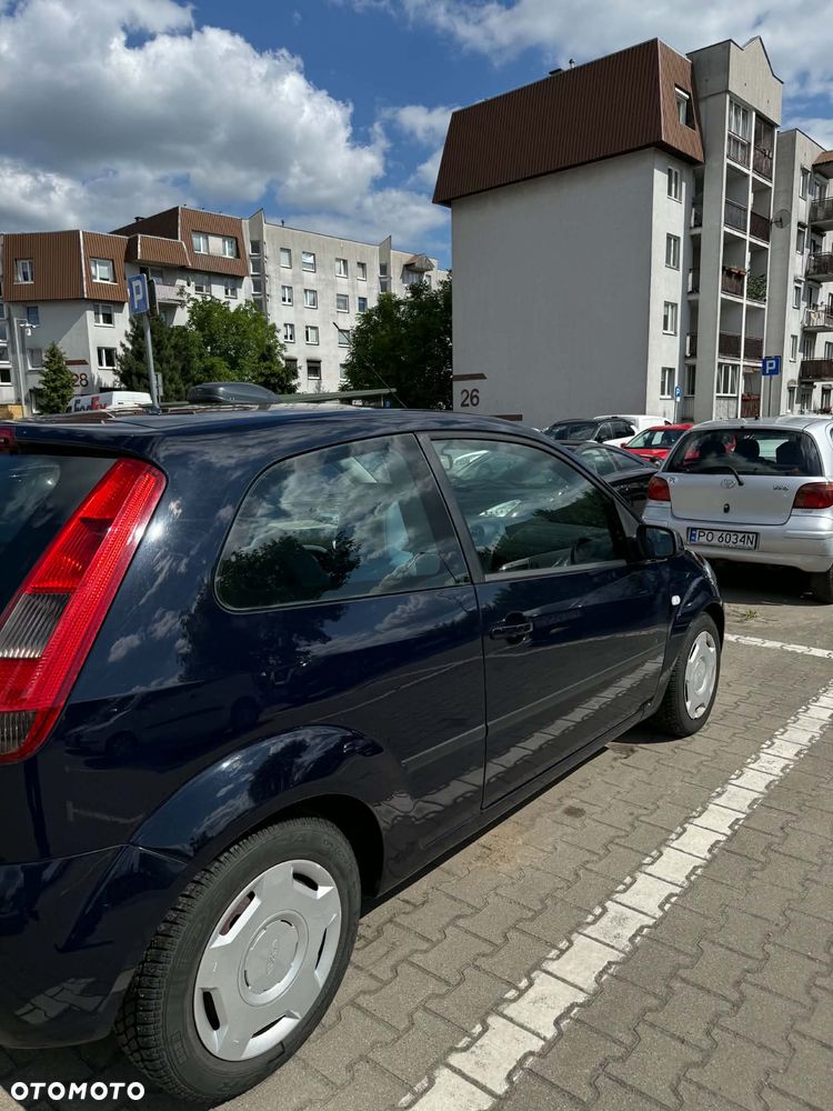 Ford Fiesta 1.3 Ambiente - 5