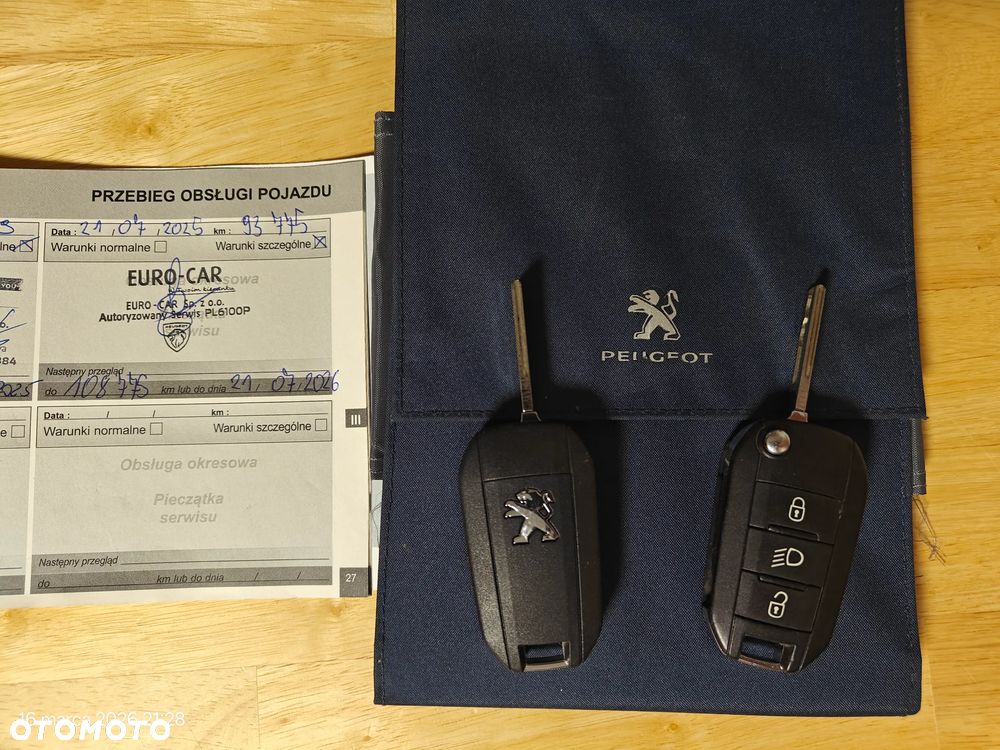 Peugeot 308 1.2 PureTech Allure S&S - 12