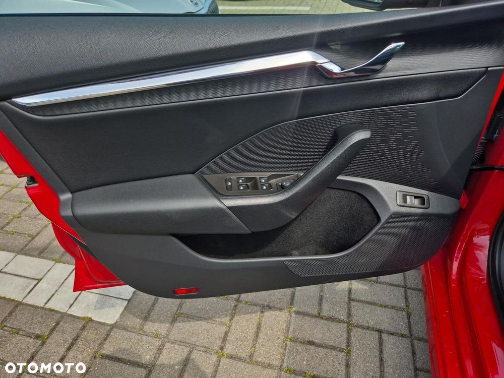 Skoda Octavia 2.0 TSI 4x4 Style DSG - 10