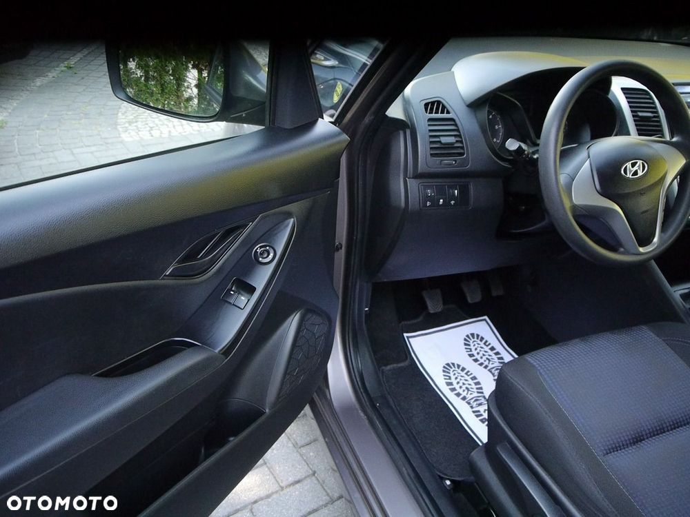 Hyundai ix20 - 27