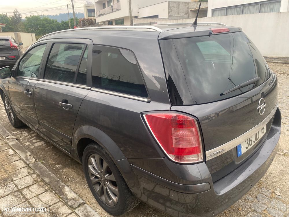 Opel Astra 1.7 CDTI Cosmo ecoFLEX - 4