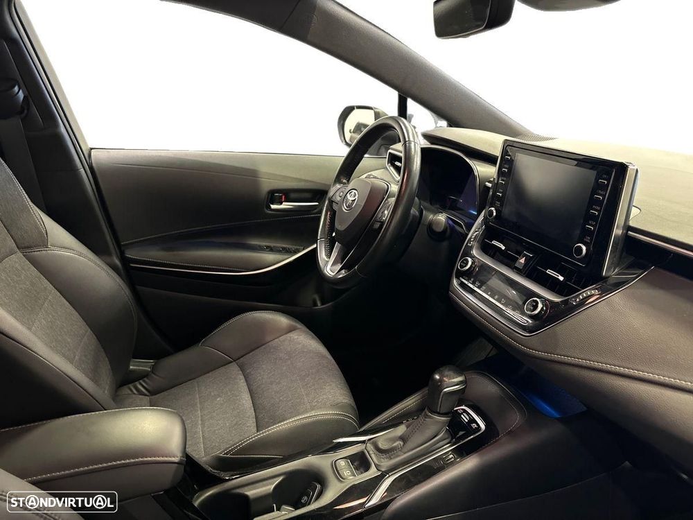 Toyota Corolla Touring Sports 1.8 Hybrid Comfort+P.Sport - 6