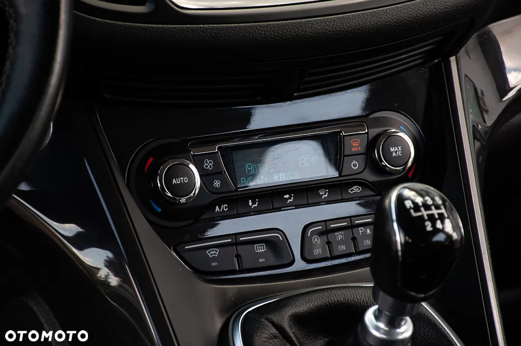 Ford Kuga 1.5 EcoBoost 2x4 Individual - 22