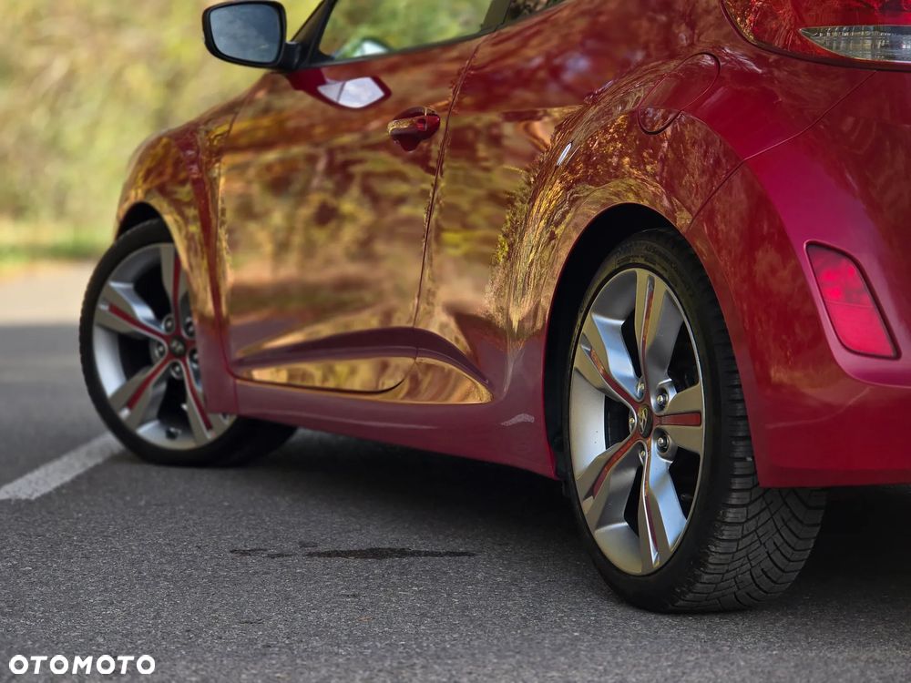 Hyundai Veloster 1.6 GDI Premium - 34