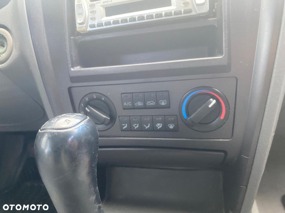 Hyundai Terracan 2.9 CRDi GL - 12