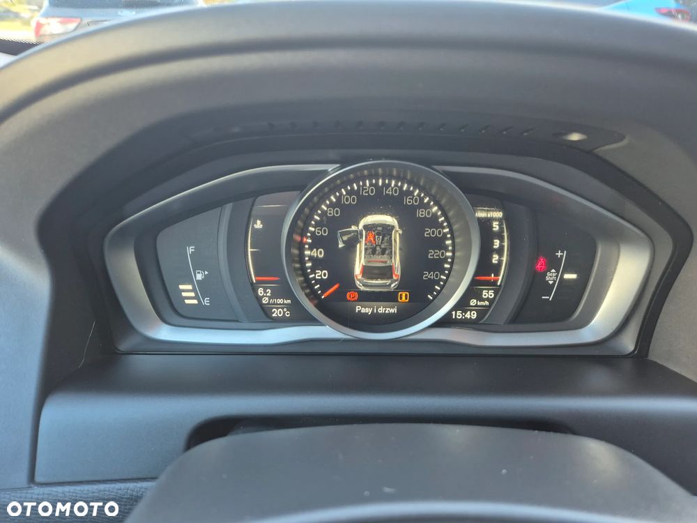 Volvo XC 60 D3 Drive-E Momentum - 22
