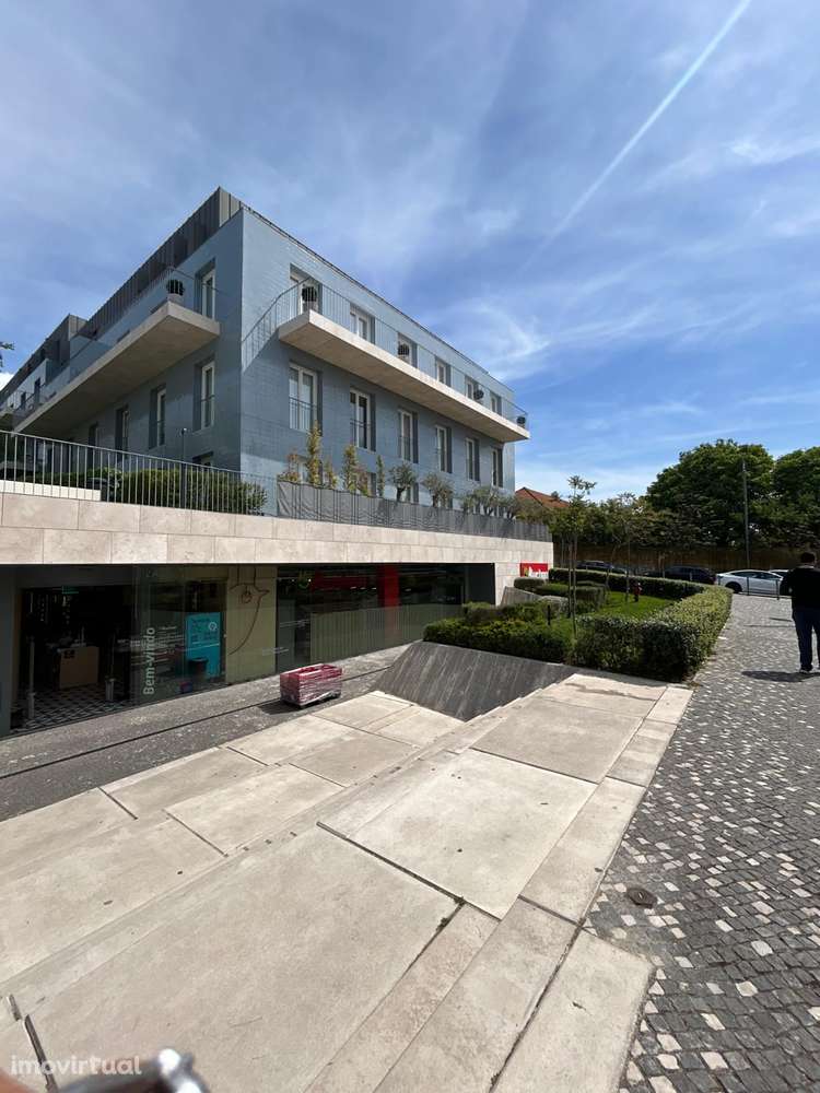 Apartamento T2 para arrendar no Condominio Unique Belem na Rua General - Grande imagem: 2/30