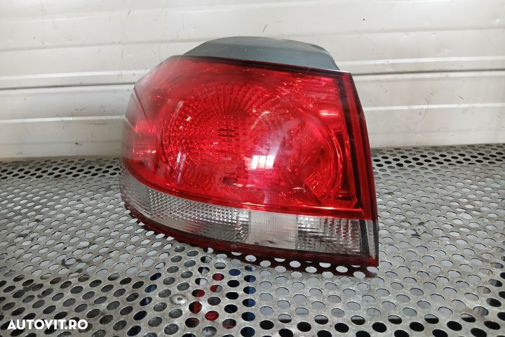 Lampa / Tripla stop stanga pe aripa 5K0945111 5K0945111 Volkswagen VW - 1