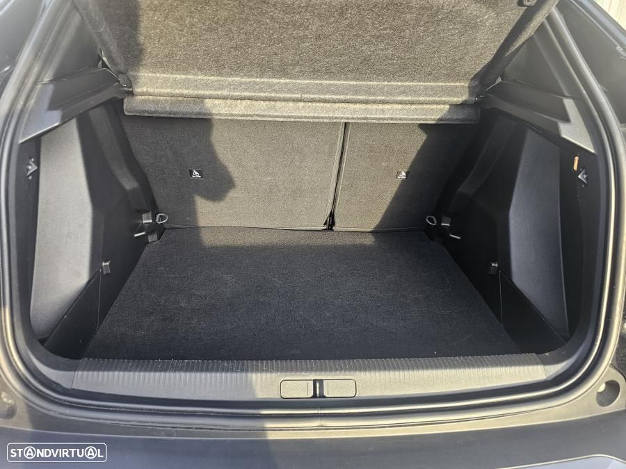 Peugeot 2008 1.2 Hybrid Allure e-DCS6 - 20