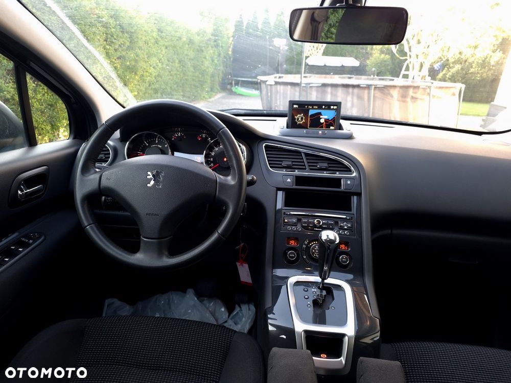 Peugeot 5008 - 5