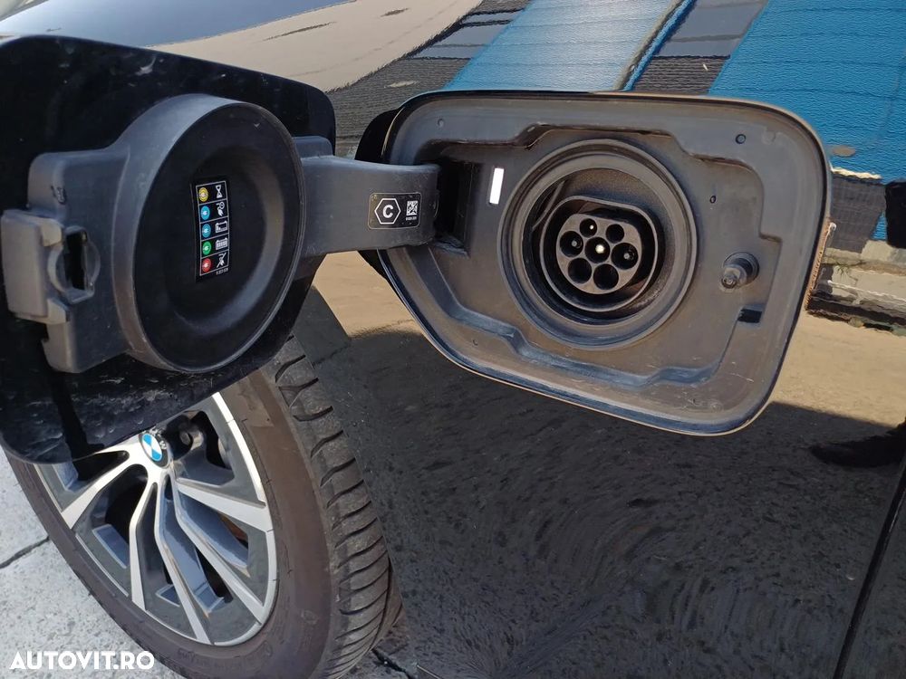 BMW Seria 3 330e AT PHEV - 27