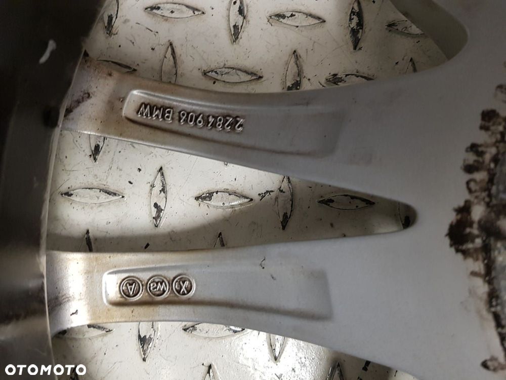 ŁADNA ORYGINALNA FELGA ALUMINIOWA ALUFELGA BMW M2 M3 M4 9.0 18 5X120 ET29 CZUJNIK CISNIENIA 2284906 - 5