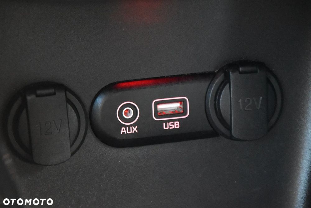 Kia Ceed - 37