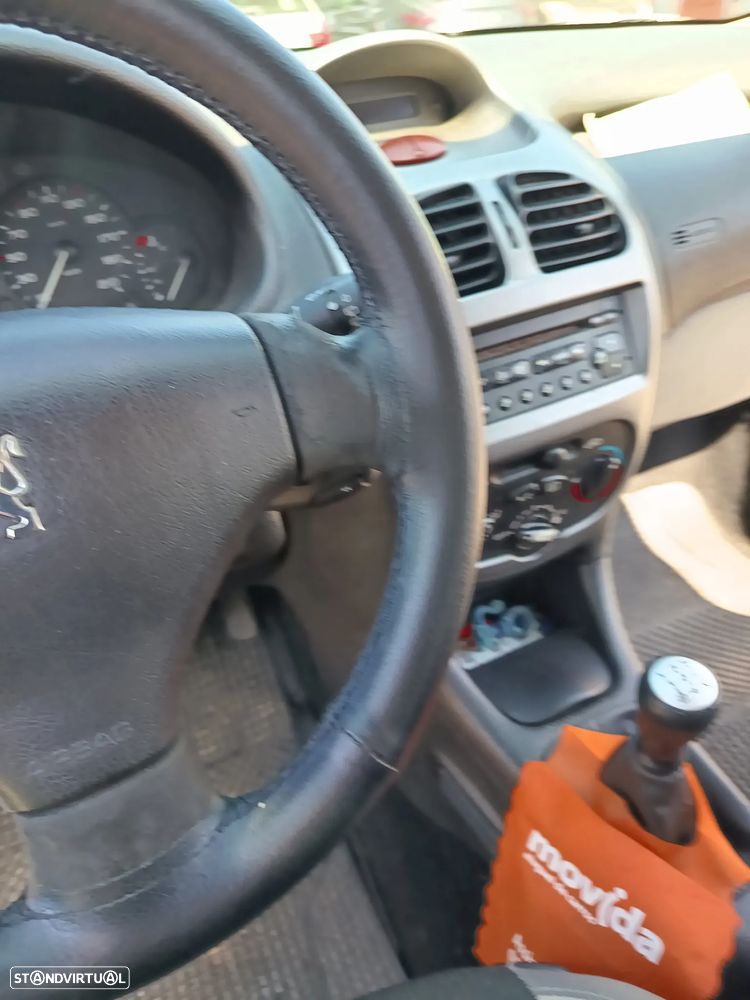 Peugeot 206 SW - 8