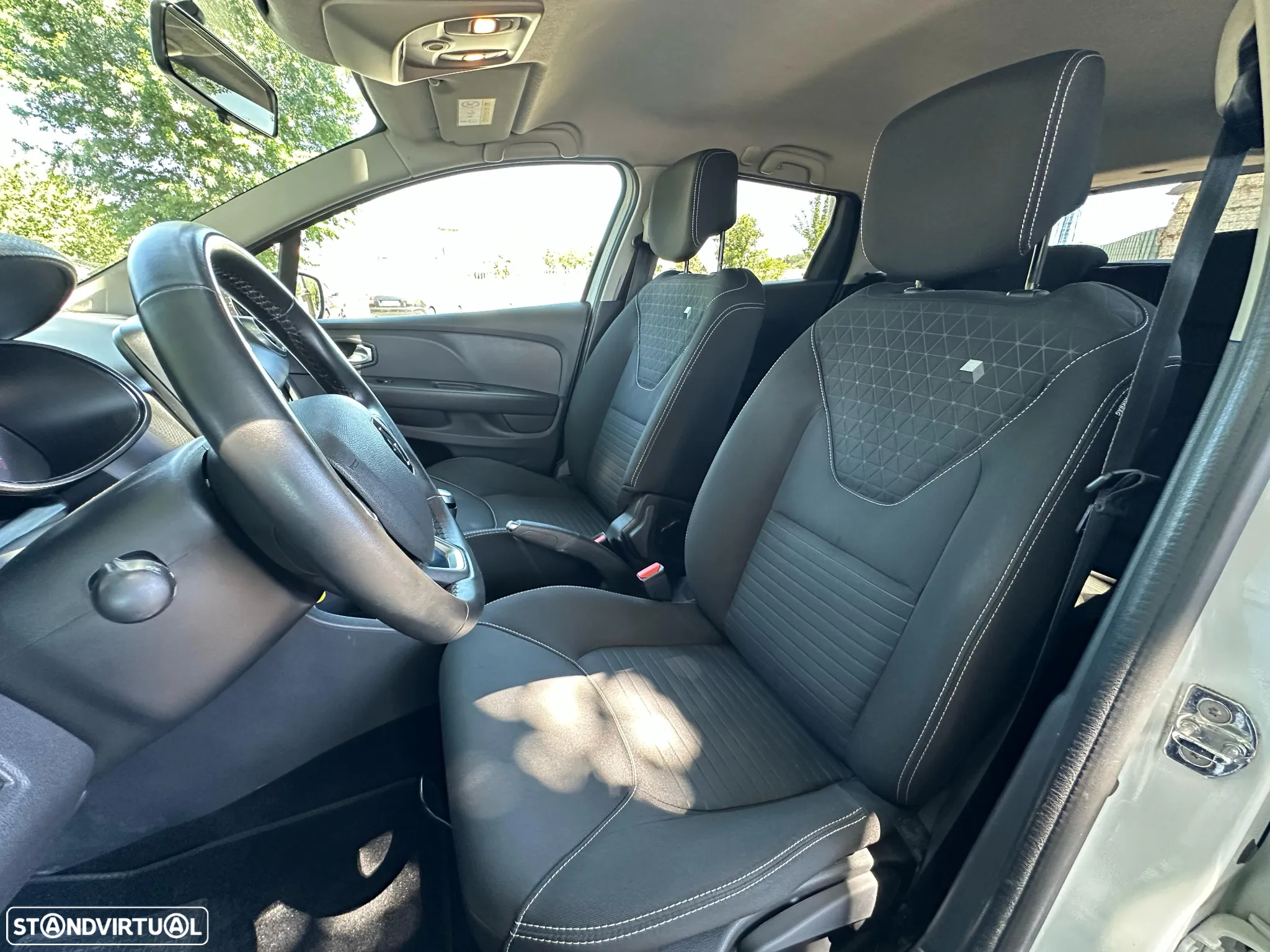Renault Clio Sport Tourer 0.9 TCe Limited Edition - 9