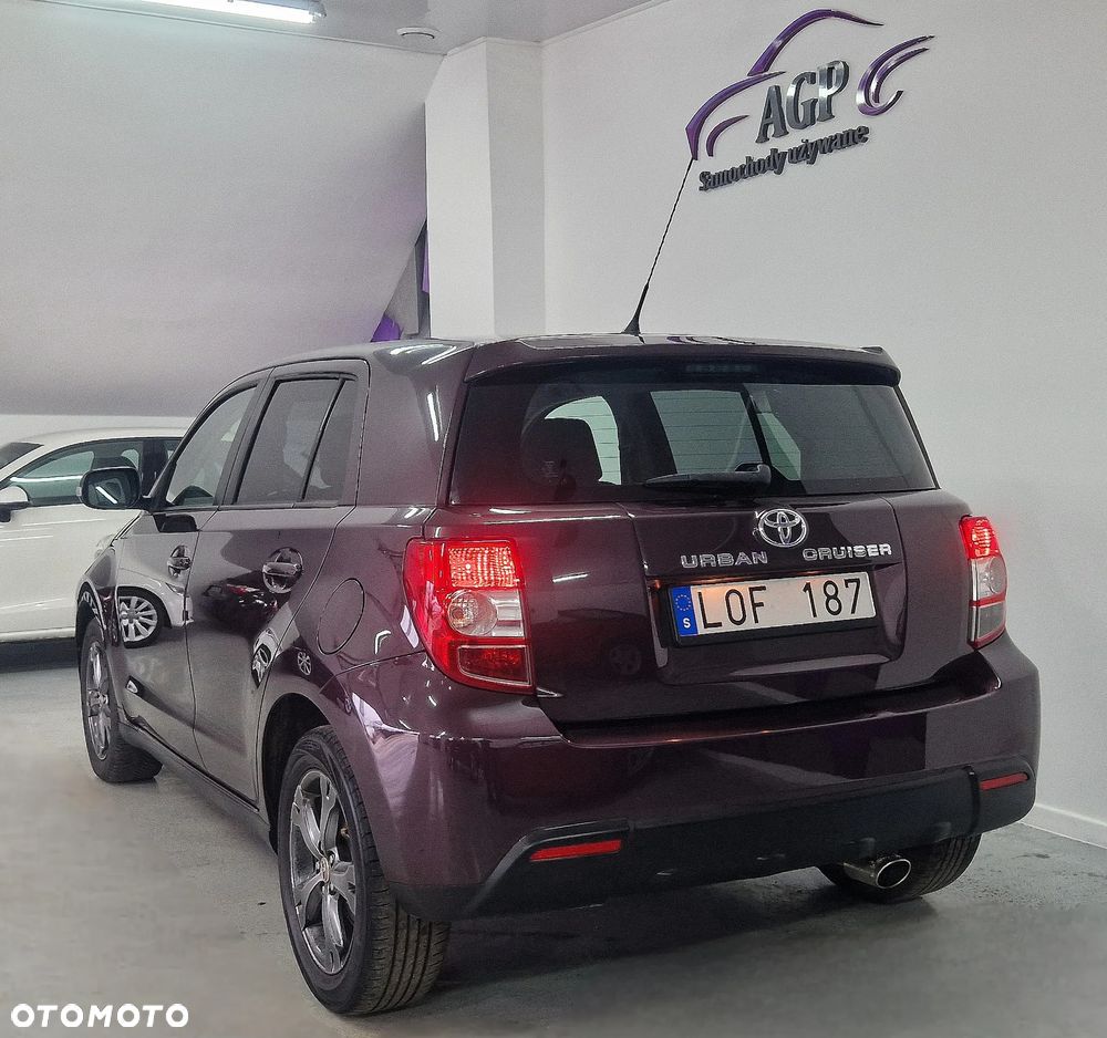 Toyota Urban Cruiser - 12