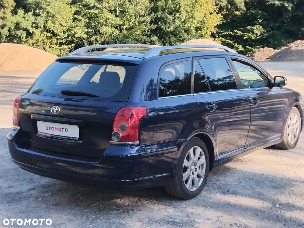 Toyota Avensis 2.0 VVT-i Combi Edition - 26