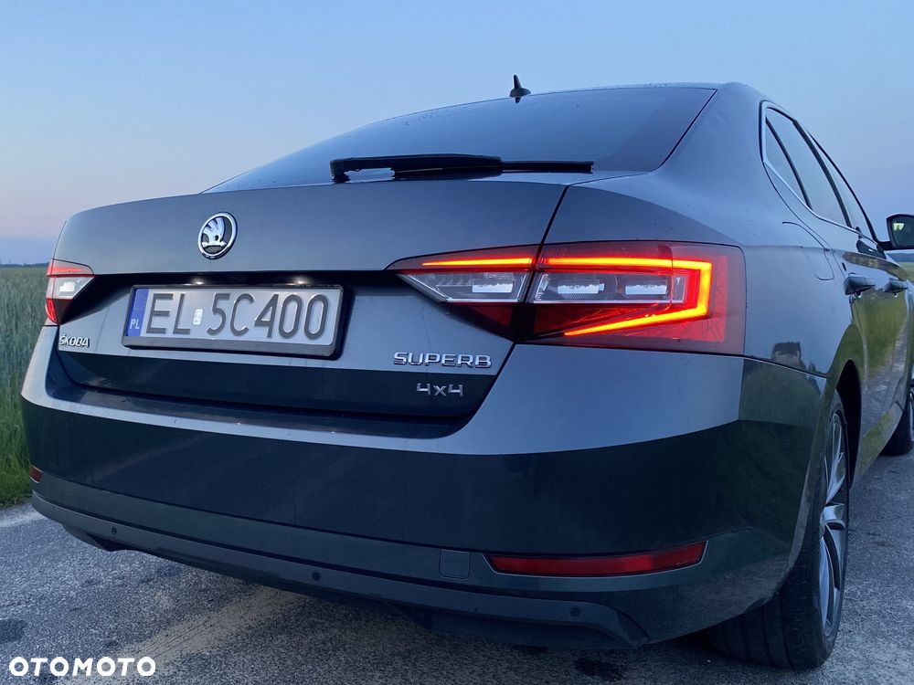 Skoda Superb 2.0 TDI 4x4 L&K DSG - 37