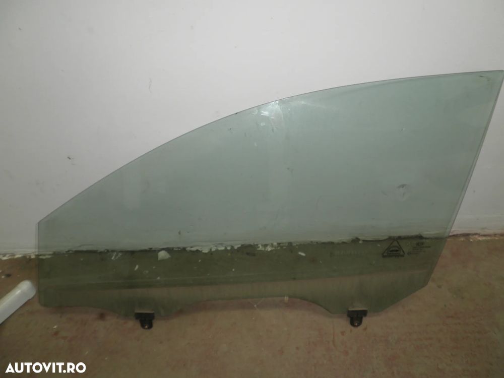 Geam stanga / dreapta fata Kia Sportage 2012 - 1