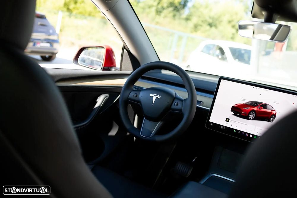 Tesla Model Y Standard - 11