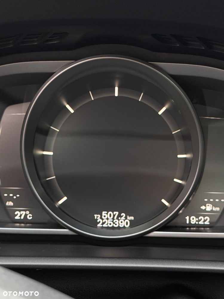 Volvo V40 D2 Drive-E Momentum - 11