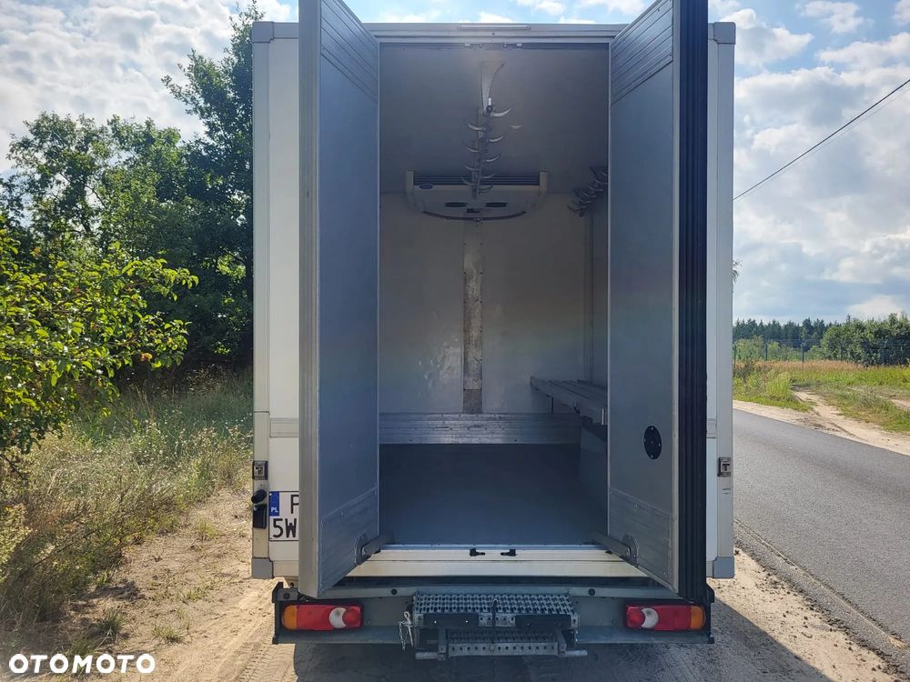 Fiat Ducato 2016r 2.3 JTD 130KM Izoterma Chłodnia Food Truck Sklep HAKI na mięso półki Mroźnia Agregat - 8