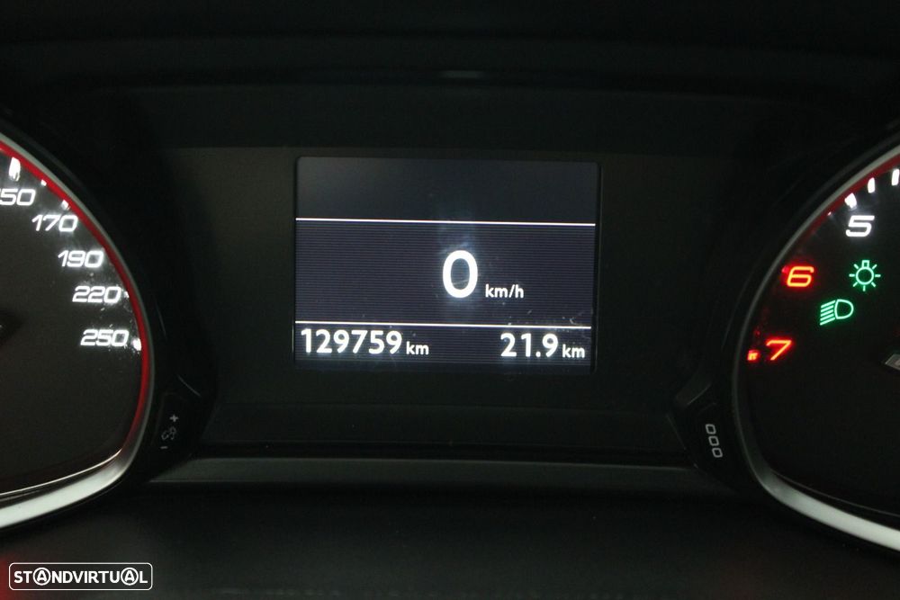 Peugeot 308 1.2 PureTech Style - 29