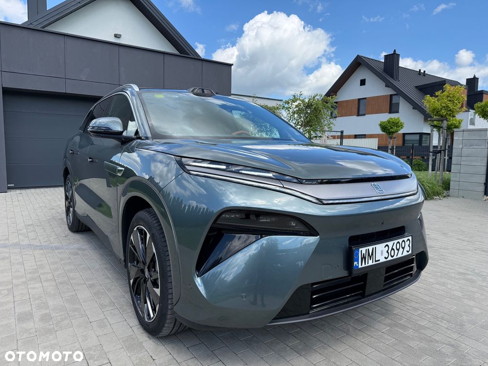 BYD Tang L - 3