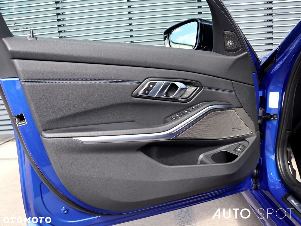 BMW Seria 3 M340i xDrive sport - 14