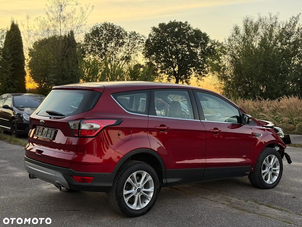 Ford Kuga 2.0 TDCi 4x4 Titanium - 13