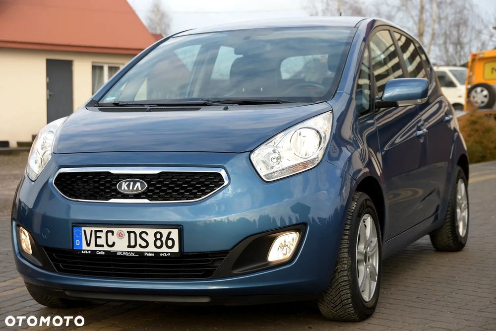 Kia Venga - 11