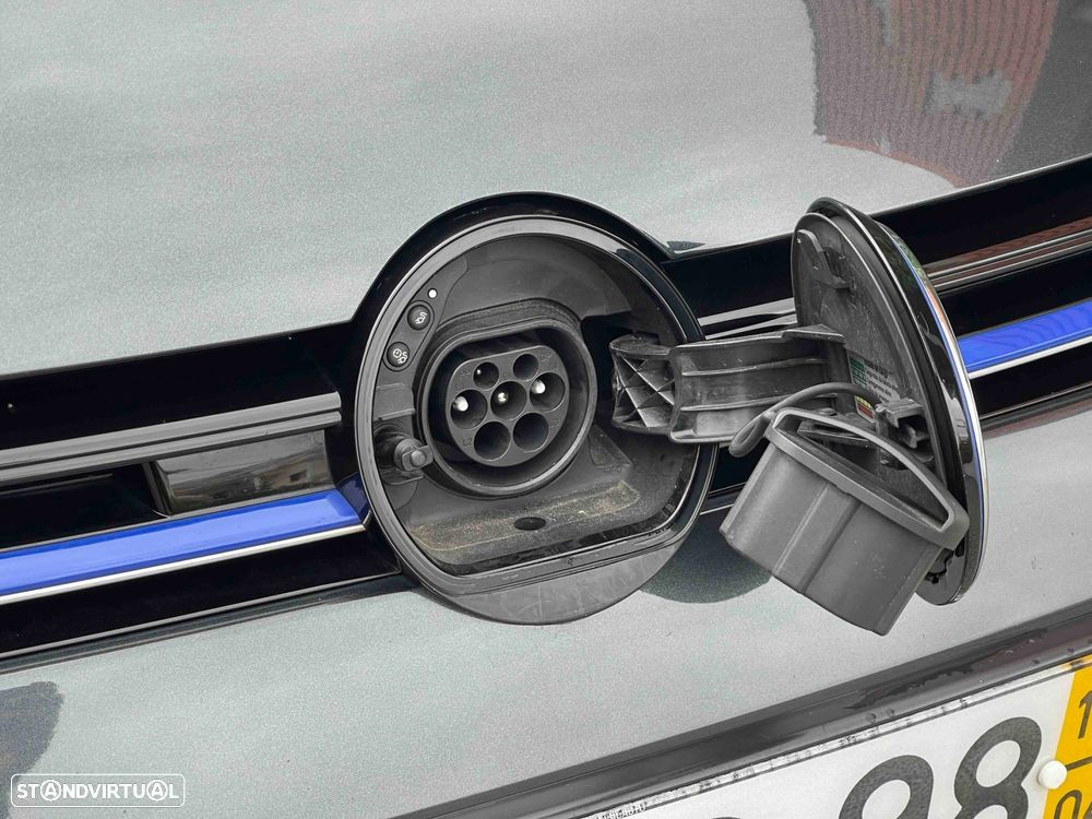 VW Golf 1.4 GTE Plug-in - 16