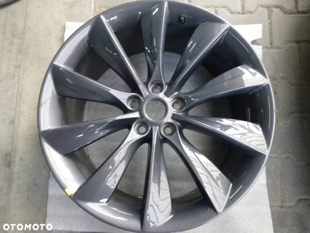 FELGA TESLA S 1017337-00-A 9X21ET40 - 6