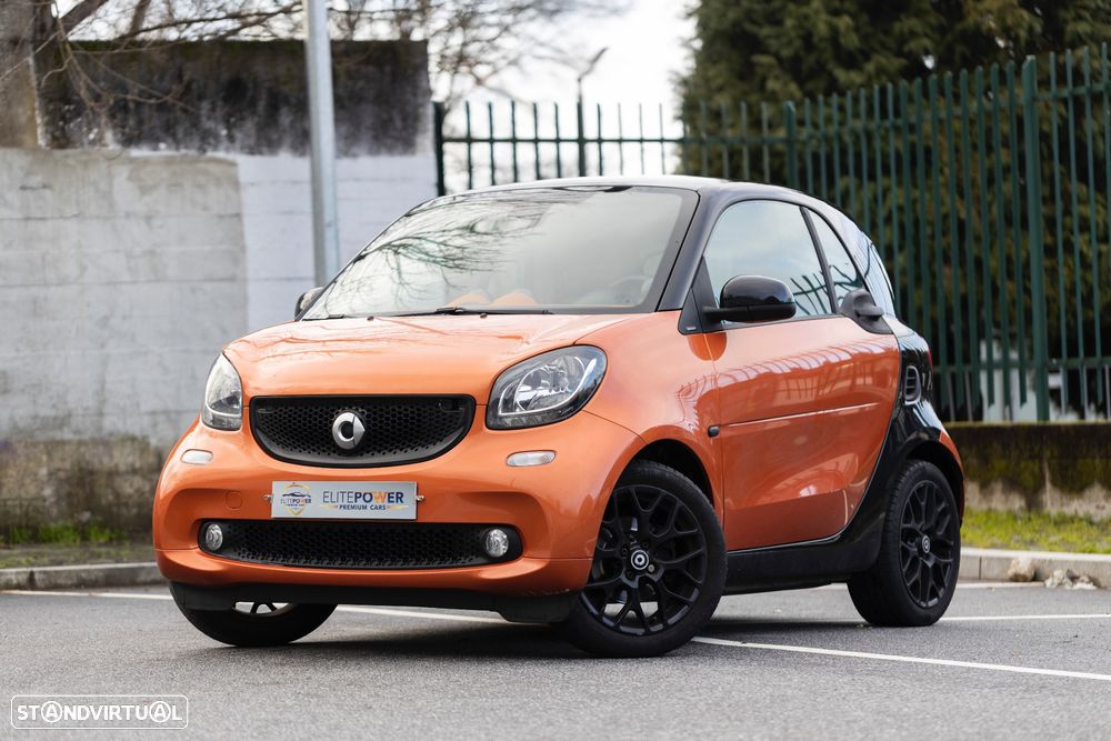 Smart ForTwo Coupé 1.0 mhd Passion 71 Softouch - 3