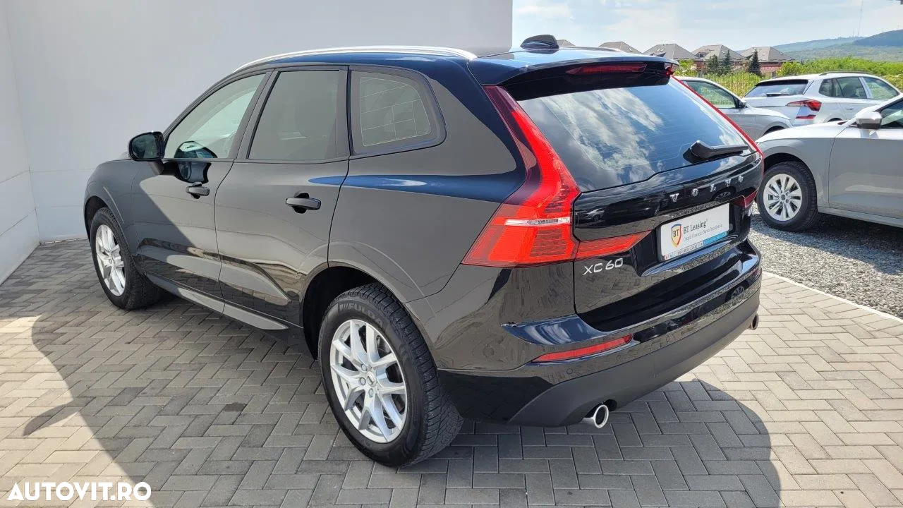 Volvo XC 60 D4 AWD Momentum - 4