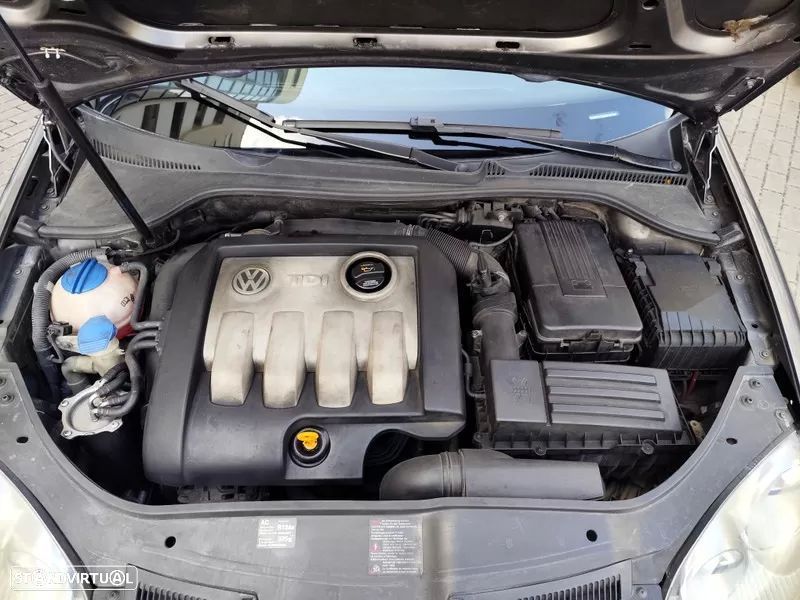 VW Jetta 1.9 TDi BlueM. Trendline - 15