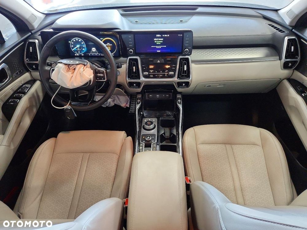 Kia Sorento - 10