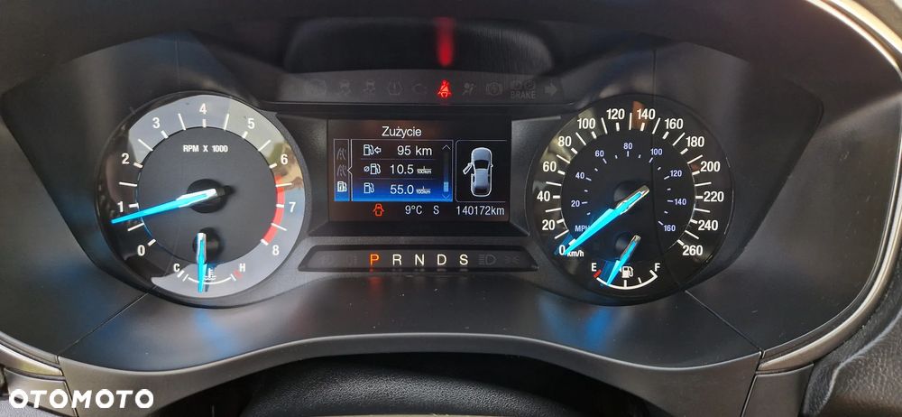 Ford Fusion - 16