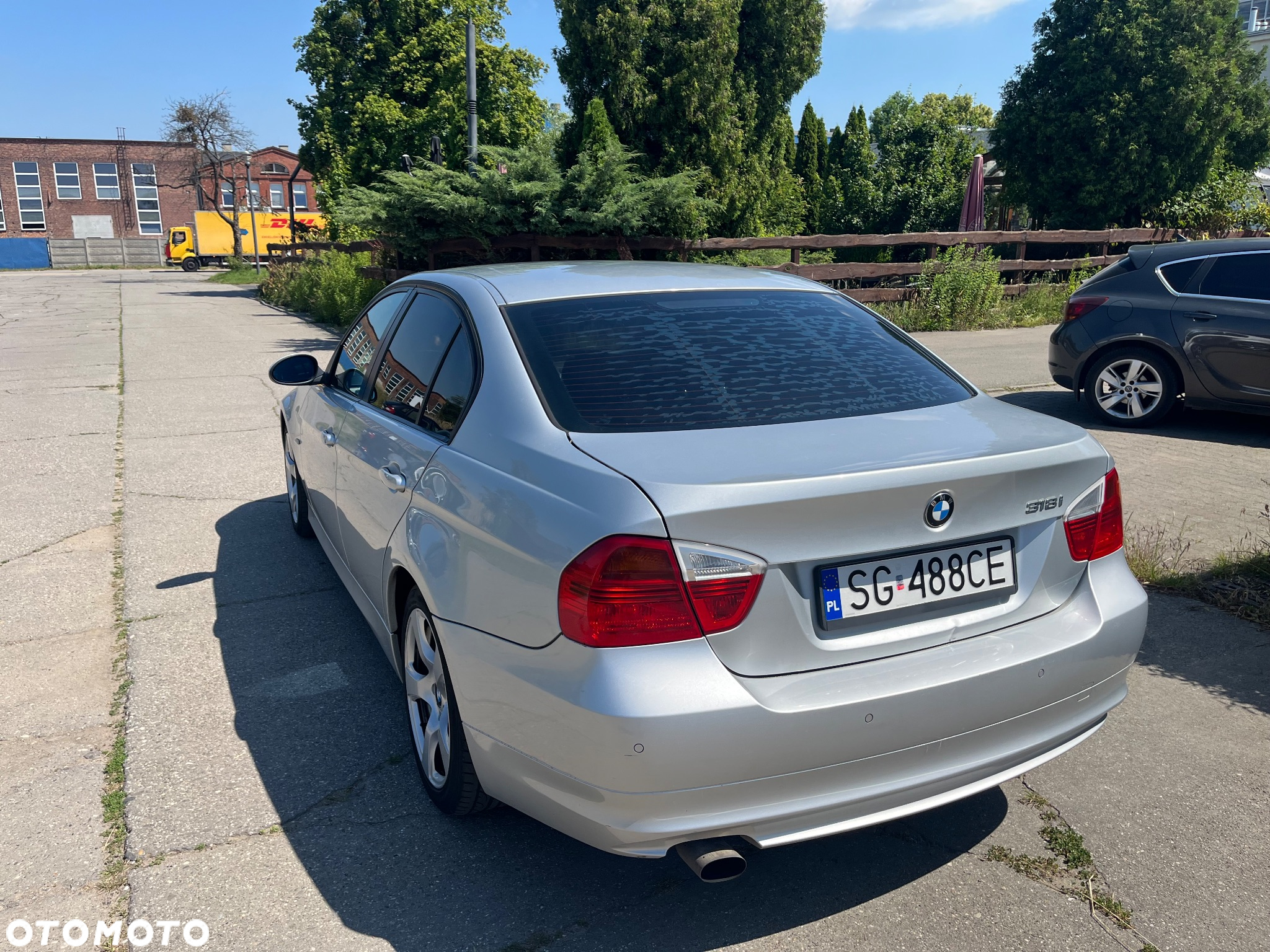 BMW Seria 3 318i - 5