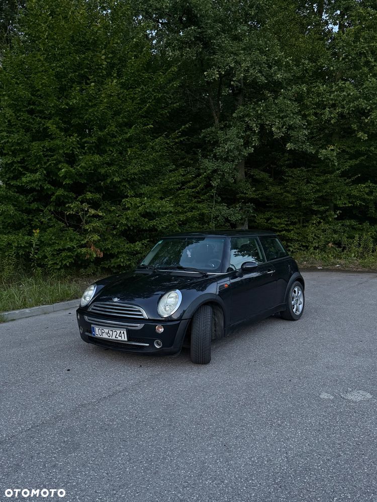 MINI Cooper Standard - 2