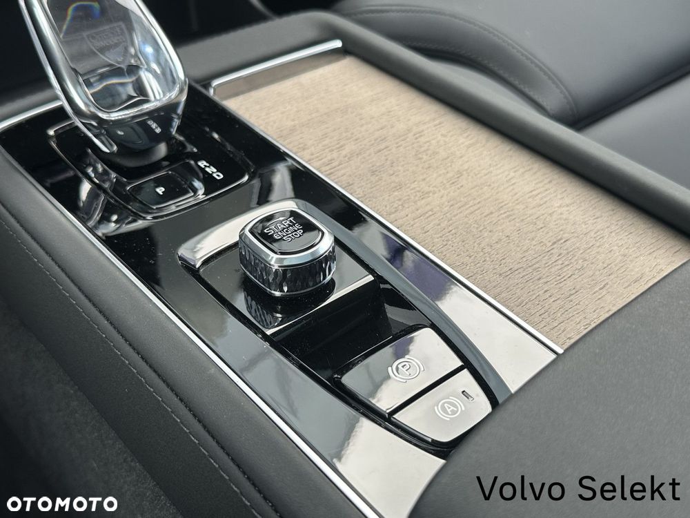Volvo XC 90 - 23