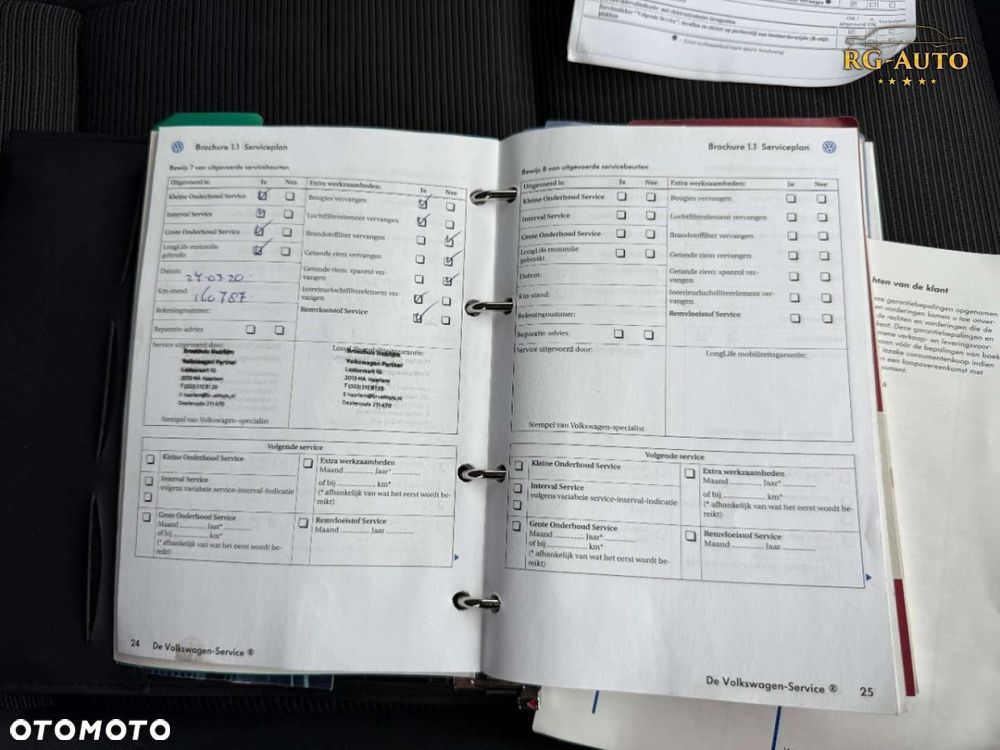 Volkswagen Touran - 19