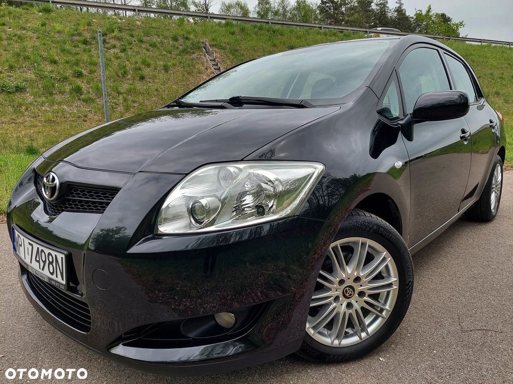 Toyota Auris - 4