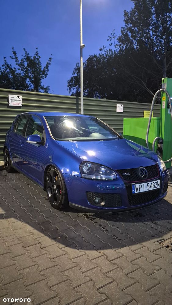 Volkswagen Golf 2.0 GTI - 1